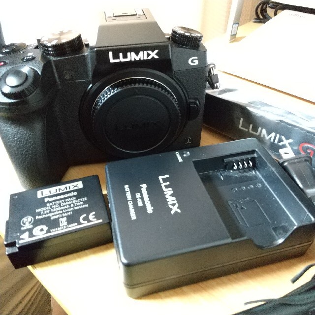 Panasonic(パナソニック)のLUMIX ルミックス G7 ボディー美品です。 スマホ/家電/カメラのカメラ(ミラーレス一眼)の商品写真