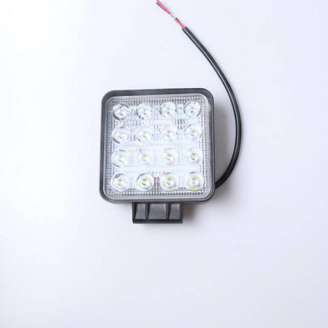 LEDワークライト 48W LED作業灯 投光器 フォグランプ トラック 車 船 インテリア/住まい/日用品のライト/照明/LED(その他)の商品写真