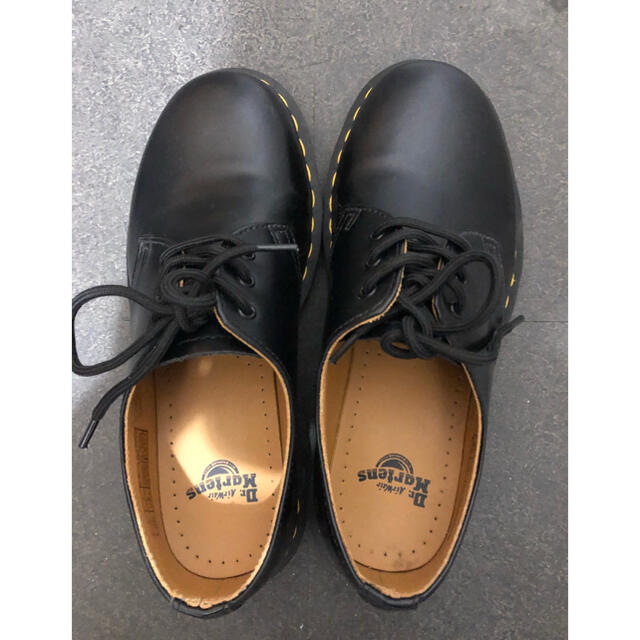 JOURNAL STANDARD(ジャーナルスタンダード)の【新品同様】ドクターマーチン3ホール　23.0(23.5相当 レディースの靴/シューズ(ローファー/革靴)の商品写真