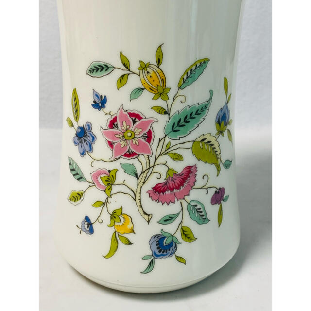 MINTON(ミントン)の【 未使用 】イギリス製 MINTON(ミントン) bone china  花瓶 インテリア/住まい/日用品のインテリア小物(花瓶)の商品写真