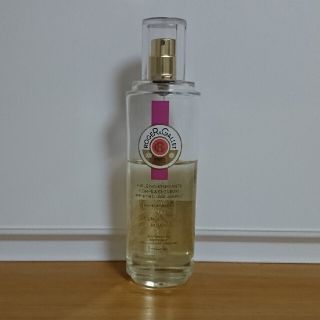 ロクシタン(L'OCCITANE)のロジェガレ パフュームオイル ジンジャールージュ(ボディオイル)