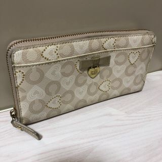 コーチ(COACH)のcoachコーチ　長財布　白ゴールド　ハート　リボン　ロゴ　正規品(財布)