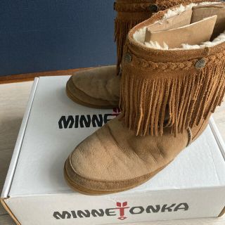 ミネトンカ(Minnetonka)のはなれんさん専用ミネトンカ　フリンジ　クラシック　ムートンブーツ(ブーツ)