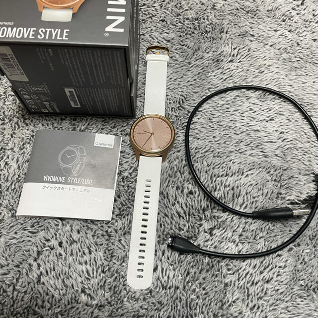 GARMIN(ガーミン)の交渉中GARMIN  Style White/Rose Gold レディースのファッション小物(腕時計)の商品写真