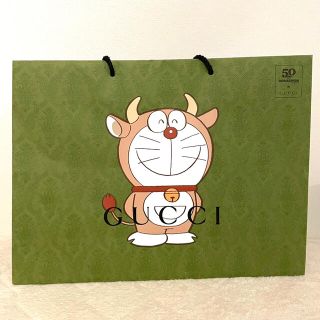 グッチ(Gucci)のDORAEMON x GUCCI コラボ☆限定ショッパー(キャラクターグッズ)