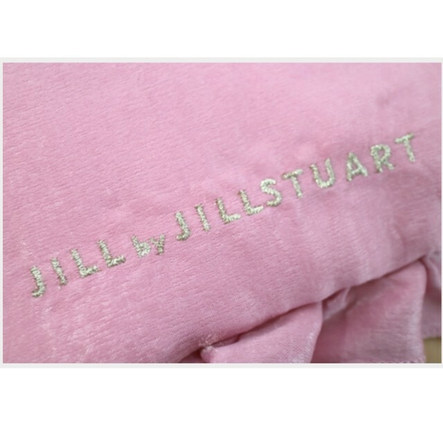 JILLSTUART(ジルスチュアート)の【専用】◇ジルスチュアート◇ふわふわフリルポーチ 付録 レディースのファッション小物(ポーチ)の商品写真