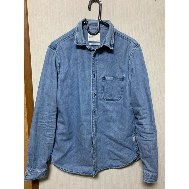 ZARA(ザラ)のデニムシャツ メンズのトップス(シャツ)の商品写真