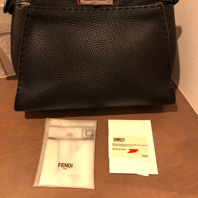 FENDI(フェンディ)のピーカブー　セレリア　 レディースのバッグ(ハンドバッグ)の商品写真