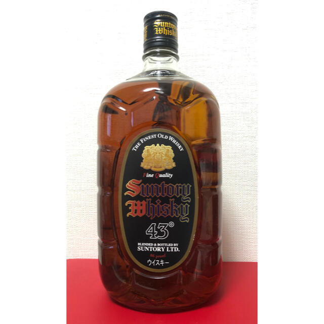 サントリー(サントリー)の　［専用］黒角 角瓶 黒 43° 1920ml 膳2.7L 二条大麦100％ 食品/飲料/酒の酒(ウイスキー)の商品写真