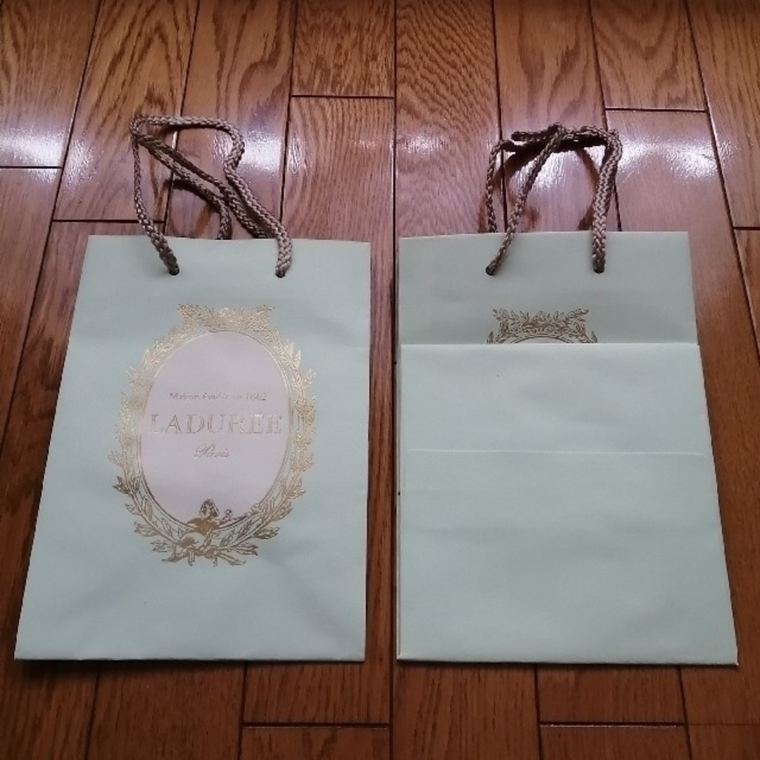 LADUREE(ラデュレ)の☆ラデュレ　ショップ袋 レディースのバッグ(ショップ袋)の商品写真