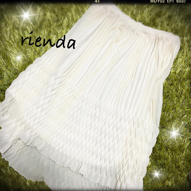 rienda(リエンダ)のrienda ベアトップ レディースのトップス(ベアトップ/チューブトップ)の商品写真