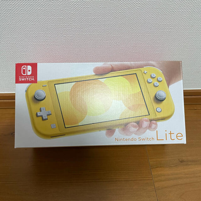 品質は非常に良い  Nintendo Switch - 任天堂Switchライト　イエロー　おまけ付き 携帯用ゲーム機本体