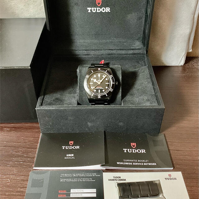 Tudor(チュードル)のTUDOR 生産終了間近　自動　チューダー　ブラックベイ　ダークM79230DK メンズの時計(腕時計(アナログ))の商品写真