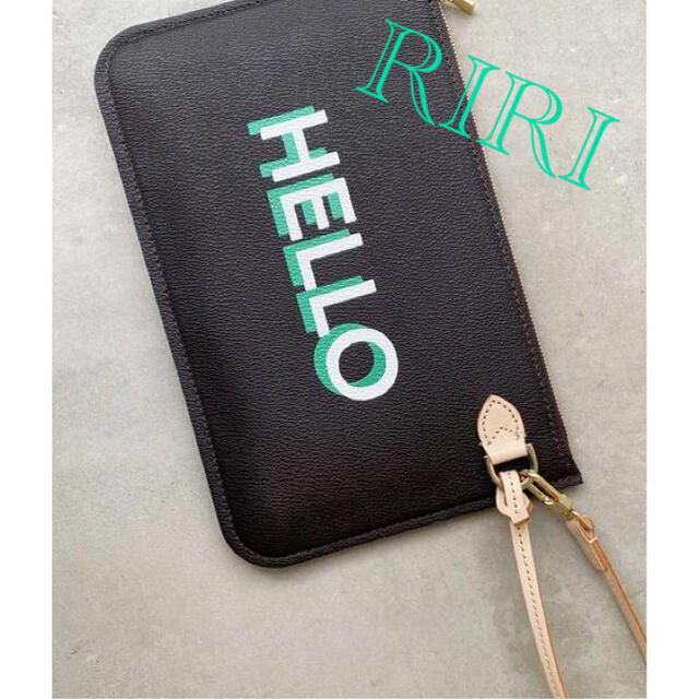 L'Appartement DEUXIEME CLASSE(アパルトモンドゥーズィエムクラス)のL'Appartement Hello Bonjour Pouch  グリーン レディースのファッション小物(ポーチ)の商品写真