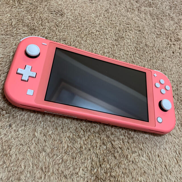 Nintendo Switch(ニンテンドースイッチ)のNintendo Switch Lite コーラル　どうぶつの森セット エンタメ/ホビーのゲームソフト/ゲーム機本体(携帯用ゲーム機本体)の商品写真