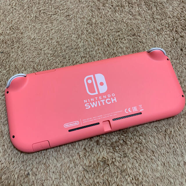 Nintendo Switch(ニンテンドースイッチ)のNintendo Switch Lite コーラル　どうぶつの森セット エンタメ/ホビーのゲームソフト/ゲーム機本体(携帯用ゲーム機本体)の商品写真