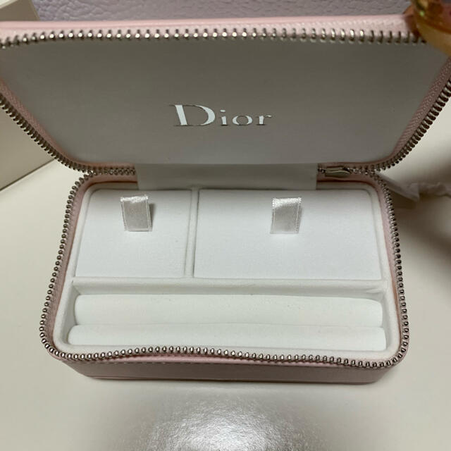 Dior(ディオール)の新品❤︎ディオール ❤︎ジュエリーポーチ　ボックス レディースのファッション小物(ポーチ)の商品写真