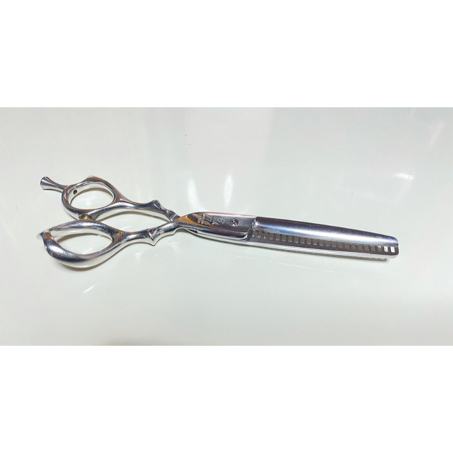 【SALE/88%OFF】 ヒカリシザー エンジェル エー セニング 771 6.0インチ Angel A THINNING 毛束感 スキ なめらか グリップ 抜けの良さ 正刃 根本 毛先 ヒカリ 光 ひかり