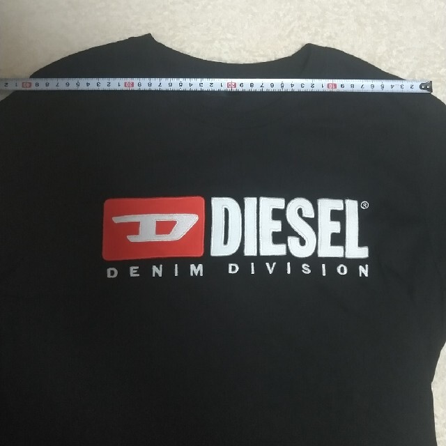 DIESEL(ディーゼル)のディゼル　Tシャツ メンズのトップス(Tシャツ/カットソー(半袖/袖なし))の商品写真