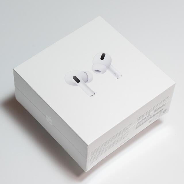 Apple(アップル)のApple AirPods Pro 新品未開封　シュリンク付き　 スマホ/家電/カメラのオーディオ機器(ヘッドフォン/イヤフォン)の商品写真