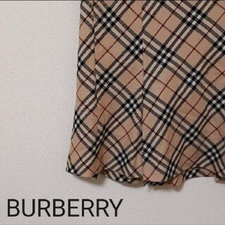 バーバリー(BURBERRY)のBURBERRY　バーバリー　ノバチェック　スカート　※訳有り商品※(ひざ丈スカート)