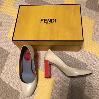 パンプス FENDI 未着用品 の通販 by ako's shop|フェンディならラクマ