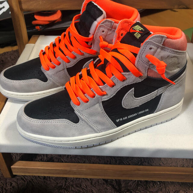 Nike Air Jordan1 RETRO High OG ハイパークリムゾン