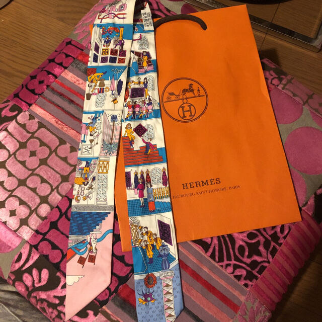 美品⭐️HERMES メゾンドカレ　ツイリー