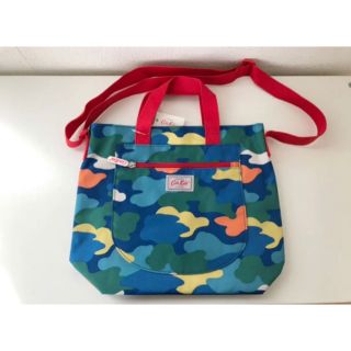 キャスキッドソン(Cath Kidston)のキャスキッドソン　キッズシューズバッグ　カモフラージュ(トートバッグ)