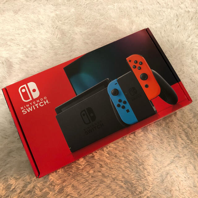 Nintendo Switch(ニンテンドースイッチ)の購入申請不要 新型ニンテンドースイッチ本体 ネオンレッドブルー Switch エンタメ/ホビーのゲームソフト/ゲーム機本体(携帯用ゲーム機本体)の商品写真