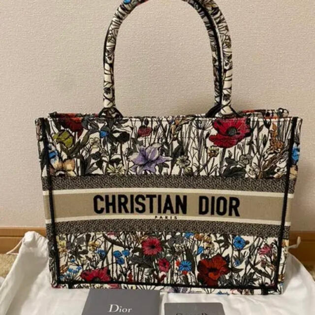 低価好評 Christian Dior - クリスチャンディオール　ブックトートの通販 by yousuke's shop｜クリスチャンディオールならラクマ 格安お得
