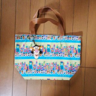 ディズニー(Disney)のハンドメイド　ディズニー 　ｲｯｱｽﾓｰﾙﾜｰﾙﾄﾞトートバックｷｰﾎﾙﾀﾞｰ付(バッグ)