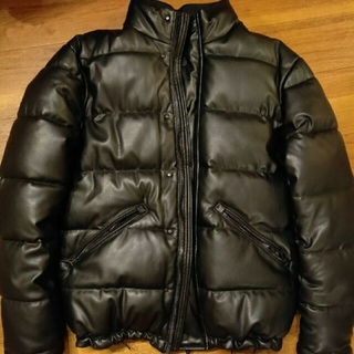 新品未使用 ZARA ザラ フェイクレザー パフジャケット 3D ブラック 黒