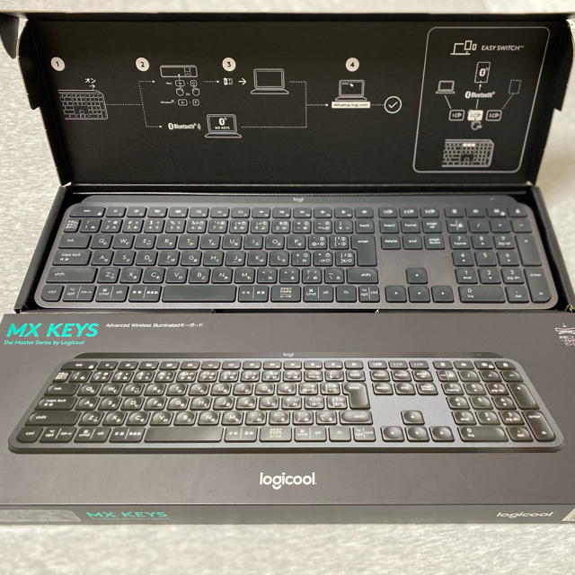 Logicool MX KEYS KX800 グラファイト スマホ/家電/カメラのPC/タブレット(PC周辺機器)の商品写真