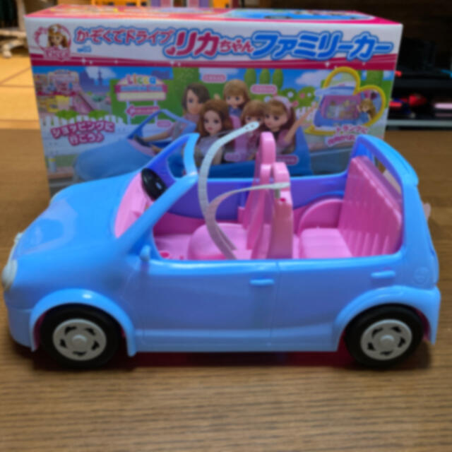 Takara Tomy(タカラトミー)のかぞくでドライブ　リカちゃんファミリーカー エンタメ/ホビーのおもちゃ/ぬいぐるみ(キャラクターグッズ)の商品写真