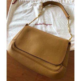 ドゥーズィエムクラス(DEUXIEME CLASSE)の【Ferragamo サルバトーレ・フェラガモ】ゴールドチェーンショルダーバッグ(ショルダーバッグ)