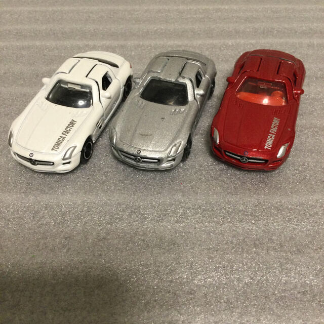 Takara Tomy(タカラトミー)のトミカ　メルセデスベンツ SLS AMG ３カラーセット まとめ売り エンタメ/ホビーのおもちゃ/ぬいぐるみ(ミニカー)の商品写真