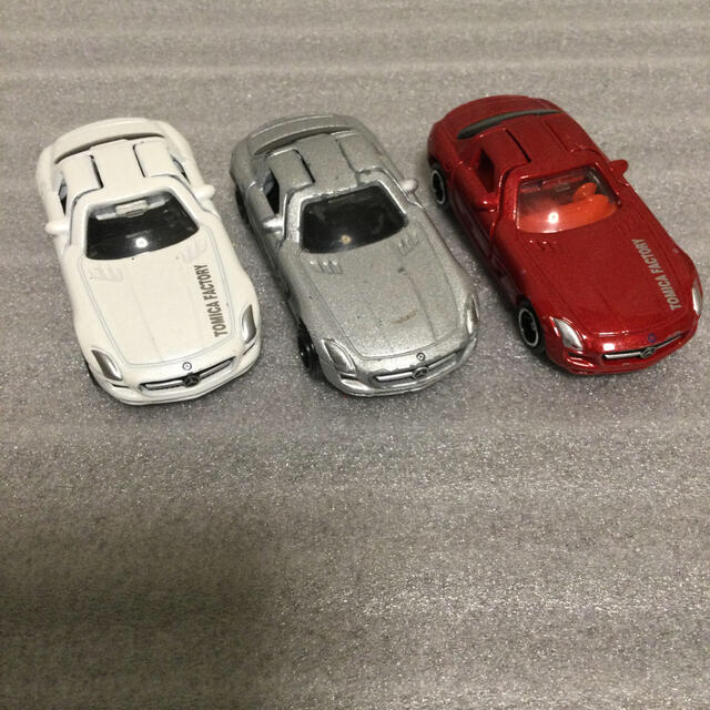 Takara Tomy(タカラトミー)のトミカ　メルセデスベンツ SLS AMG ３カラーセット まとめ売り エンタメ/ホビーのおもちゃ/ぬいぐるみ(ミニカー)の商品写真