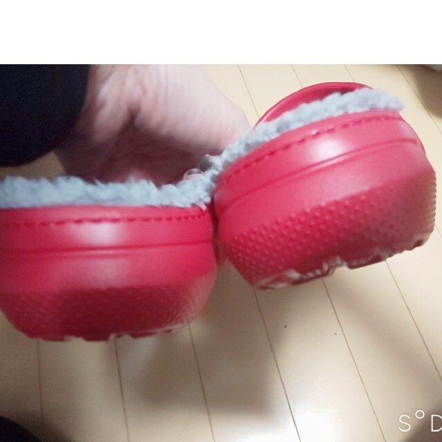 crocs(クロックス)のうま0191様専用 1日までお取り置き中 crocs モコモコ サンダル 2 メンズの靴/シューズ(サンダル)の商品写真