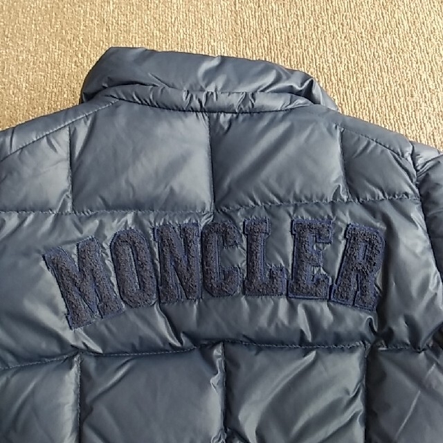 MONCLER(モンクレール)のモンクレール　キッズ キッズ/ベビー/マタニティのキッズ服男の子用(90cm~)(ジャケット/上着)の商品写真