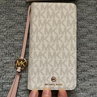 Michael Kors - マイケルコース☆新品 iPhone SE第2.8.7. 白手帳型 ...