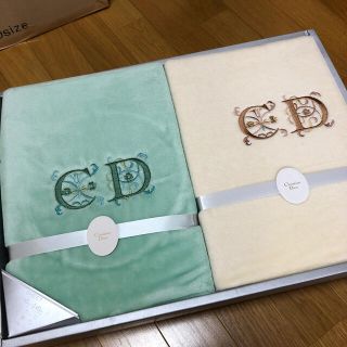 クリスチャンディオール(Christian Dior)のボアシーツ　CD ペア　未開封　ディオール(シーツ/カバー)