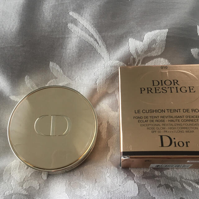 Dior(ディオール)のディオール　クッションファンデーション コスメ/美容のベースメイク/化粧品(ファンデーション)の商品写真