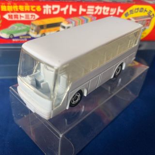 トミー(TOMMY)のトミカギフト ホワイトトミカセット■スーパーハイデッカーバス(シール付き♪)1(ミニカー)