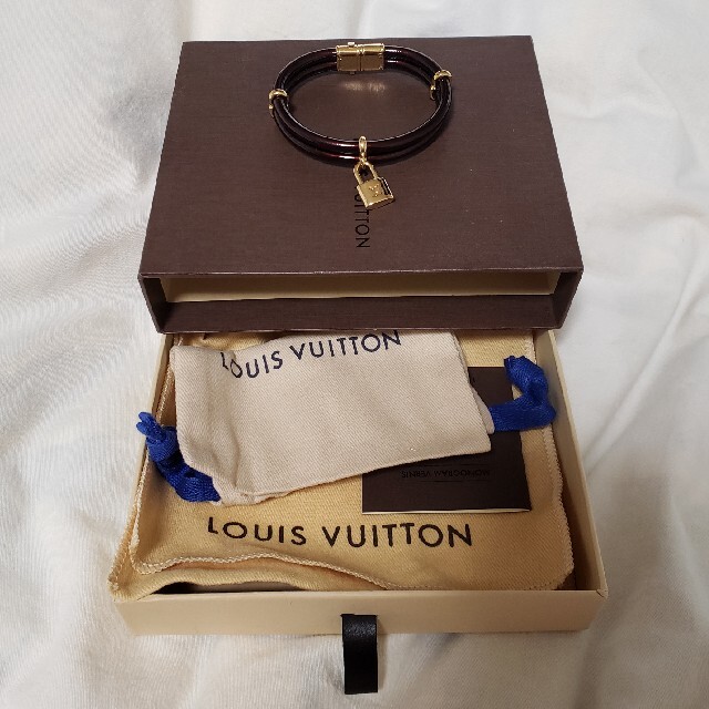 Louis Vuitton　ﾌﾞﾗｽﾚ　ｷｰﾌﾟｲｯﾄ　ﾄｩﾜｲｽ