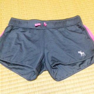 アバクロンビーアンドフィッチ(Abercrombie&Fitch)の本日限定値下げアバクロ ショートパンツ (ショートパンツ)