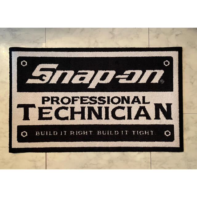 スナップオンsnap-on フロアマット　日本製　新品未使用‼️ナイロン100%裏面