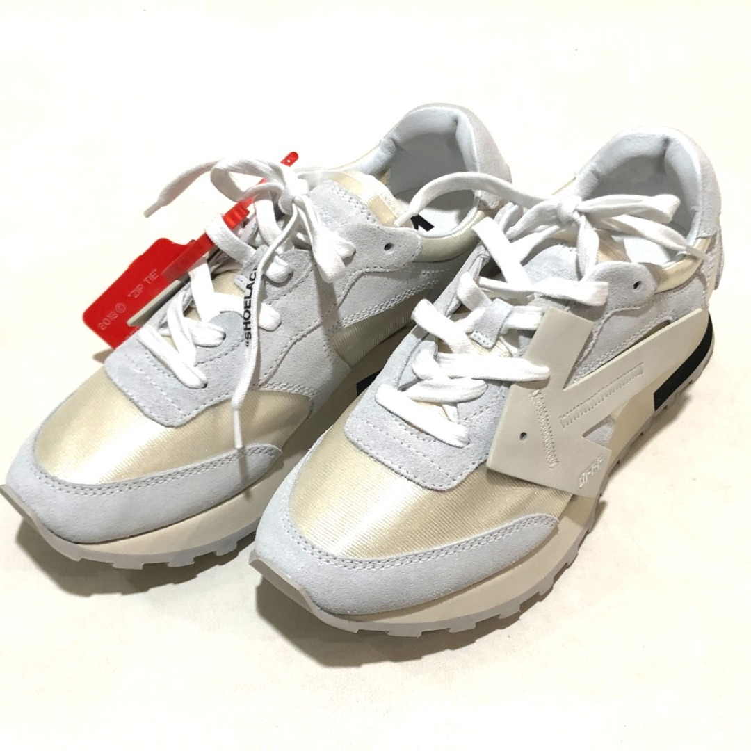 OFF-WHITE(オフホワイト)のオフホワイト OFF-WHITE シューズ 靴 HG RUNNER スニーカー ホワイト 未使用 レディースの靴/シューズ(スニーカー)の商品写真