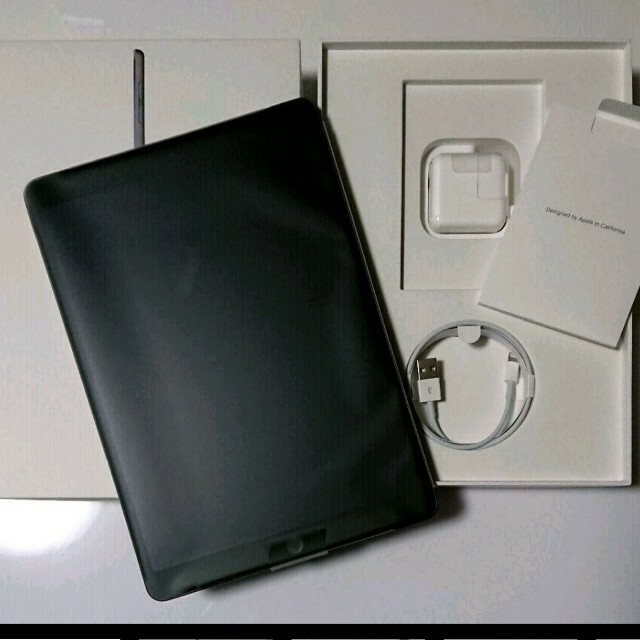 Apple(アップル)のiPad Air3/Applepencil 絵描きセット スマホ/家電/カメラのPC/タブレット(タブレット)の商品写真