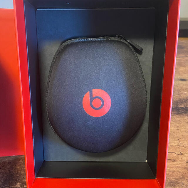 Beats by Dr Dre(ビーツバイドクタードレ)のbeats by dr.dre ヘッドホン  スマホ/家電/カメラのオーディオ機器(ヘッドフォン/イヤフォン)の商品写真